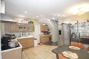 Photo 16- click for photo gallery